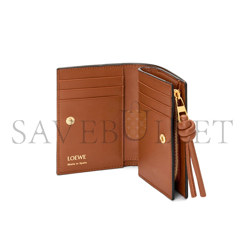 LOEWE KNOT COMPACT WALLET IN SHINY NAPPA CALFSKIN CEM1NCWX01 (11.4*8.5*3cm)
